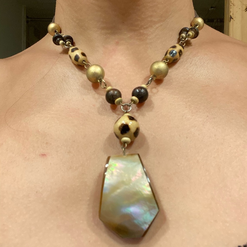 Fashionable necklace